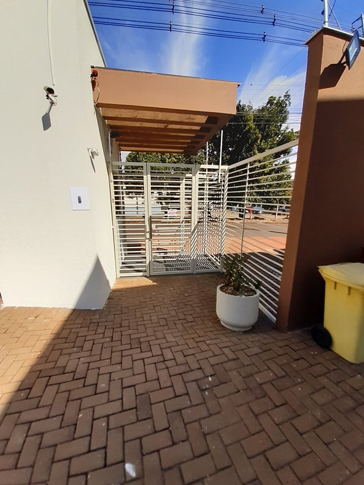 Casa à venda com 3 quartos, 120m² - Foto 10
