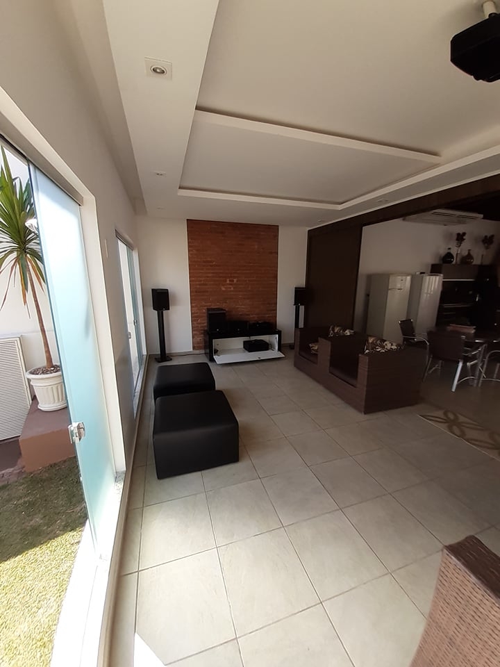 Casa à venda com 3 quartos, 120m² - Foto 14
