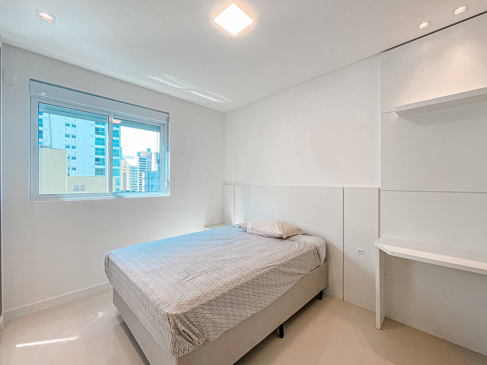 Apartamento para Venda em Balneário Camboriú - 17