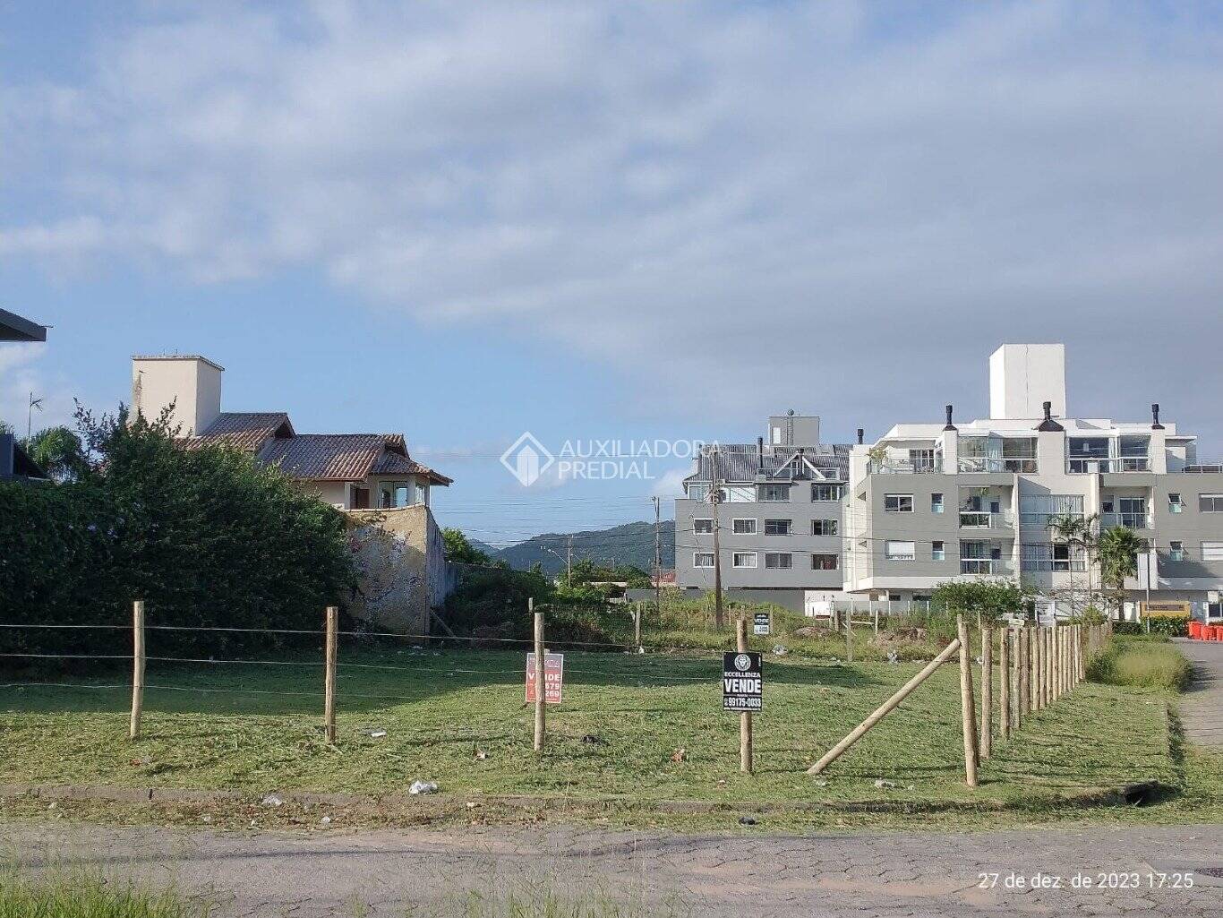 Terreno para Venda em Florianópolis - 3