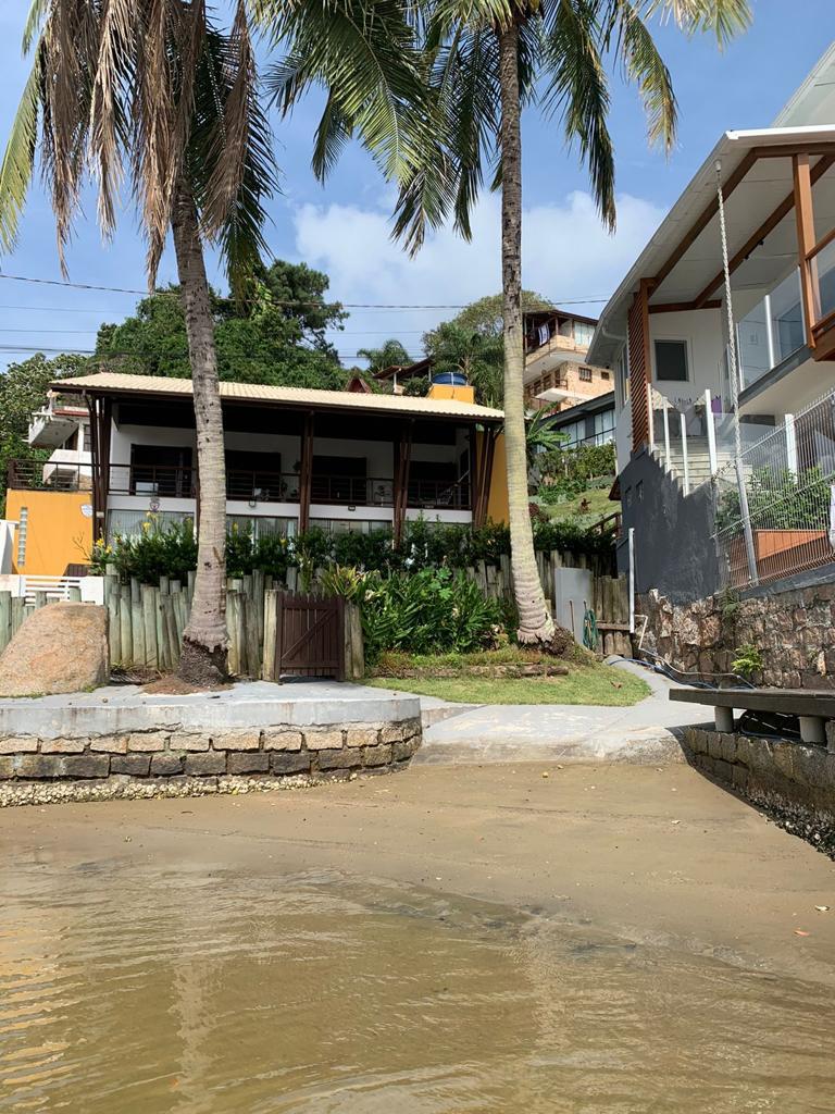 Casa para Venda em Florianópolis - 2