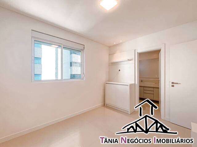 Apartamento para Venda em Centro - 6