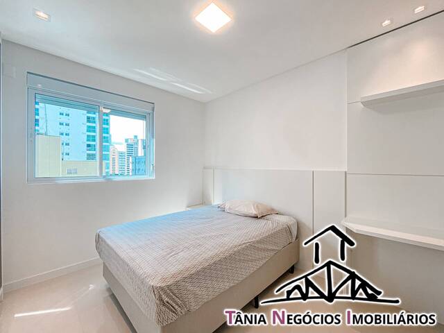 Apartamento para Venda em Centro - 17