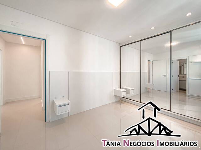 Apartamento para Venda em Centro - 33
