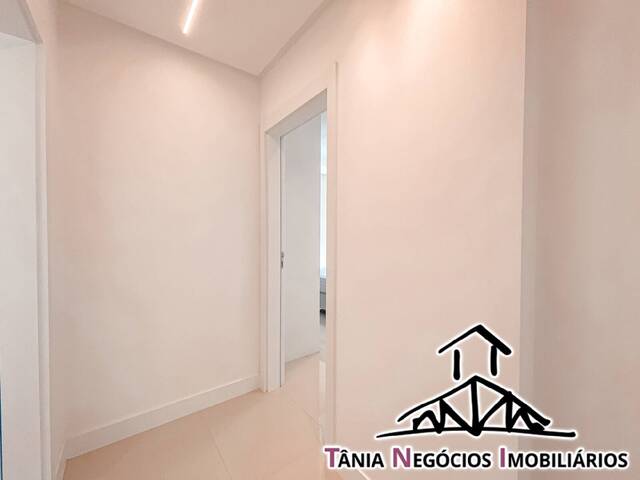 Apartamento para Venda em Centro - 36