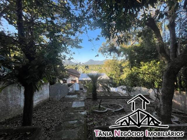 Casa para Venda em Pantano do Sul  - 7