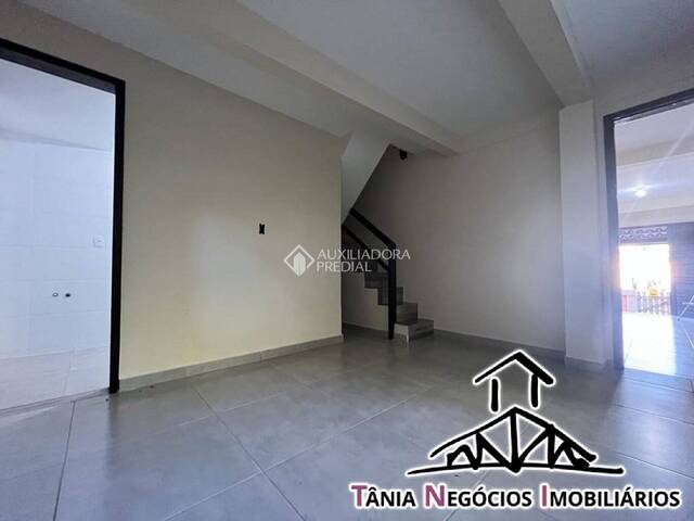 Casa para Venda em Pantano do Sul  - 14