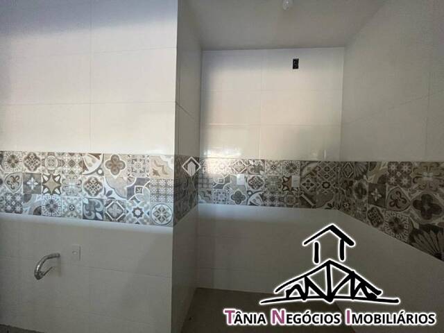 Casa para Venda em Pantano do Sul  - 16