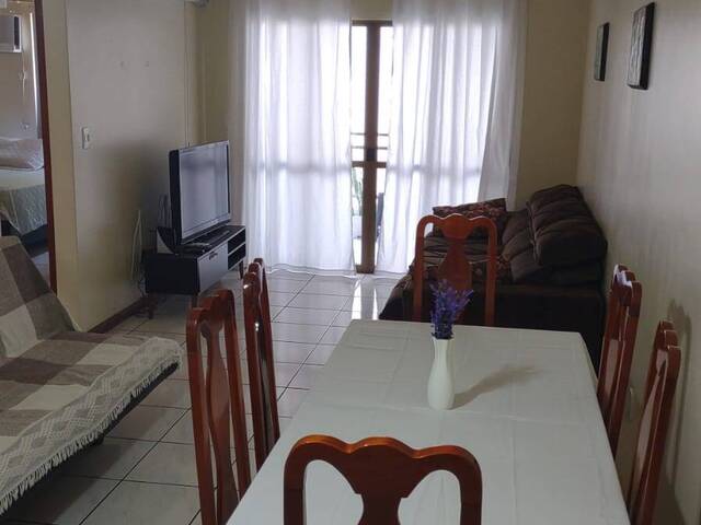 Apartamento para Temporada em Meia Praia - 10