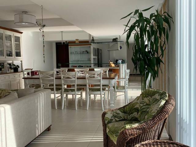 Casa para Venda em Barra da Lagoa - 11