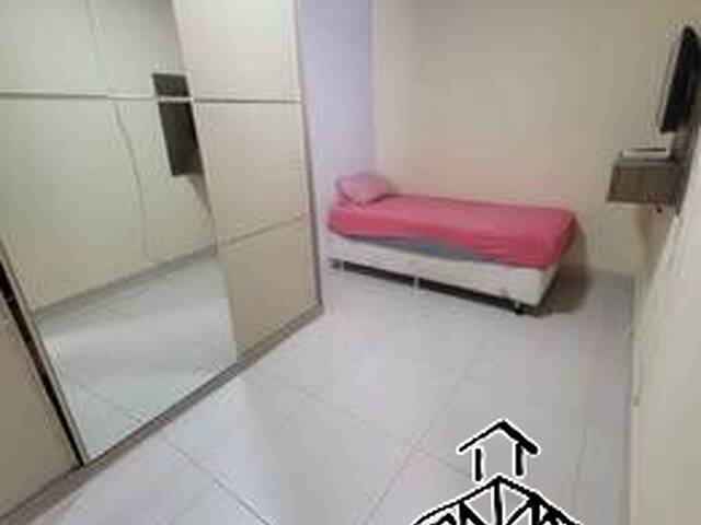 Casa para Locação em Carianos - 25