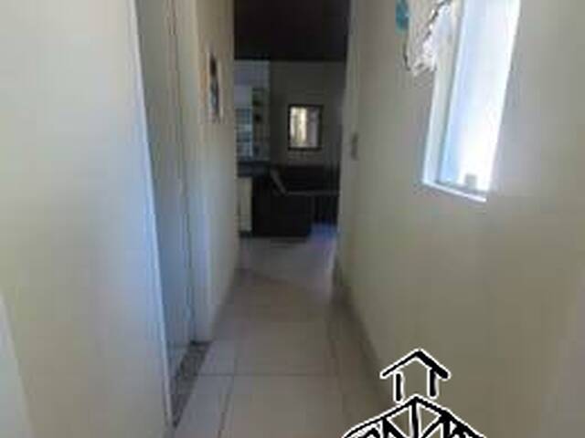 Casa para Locação em Carianos - 36