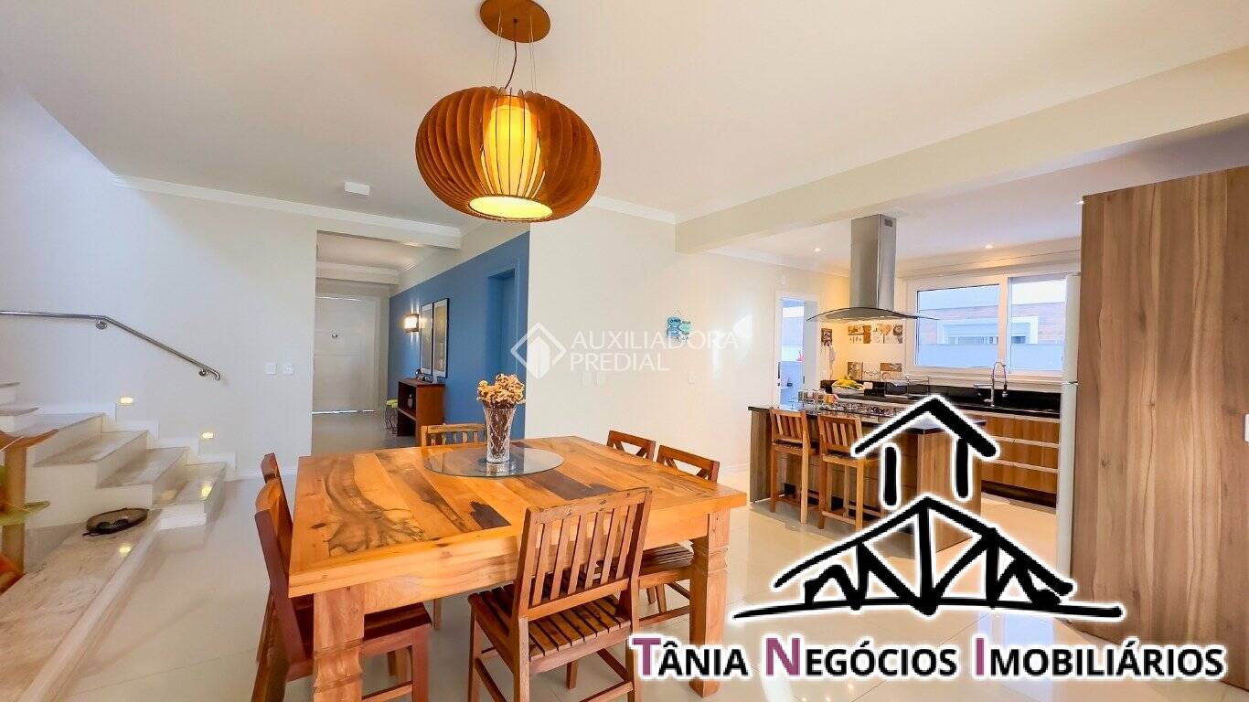 Casa à venda com 4 quartos, 360m² - Foto 2