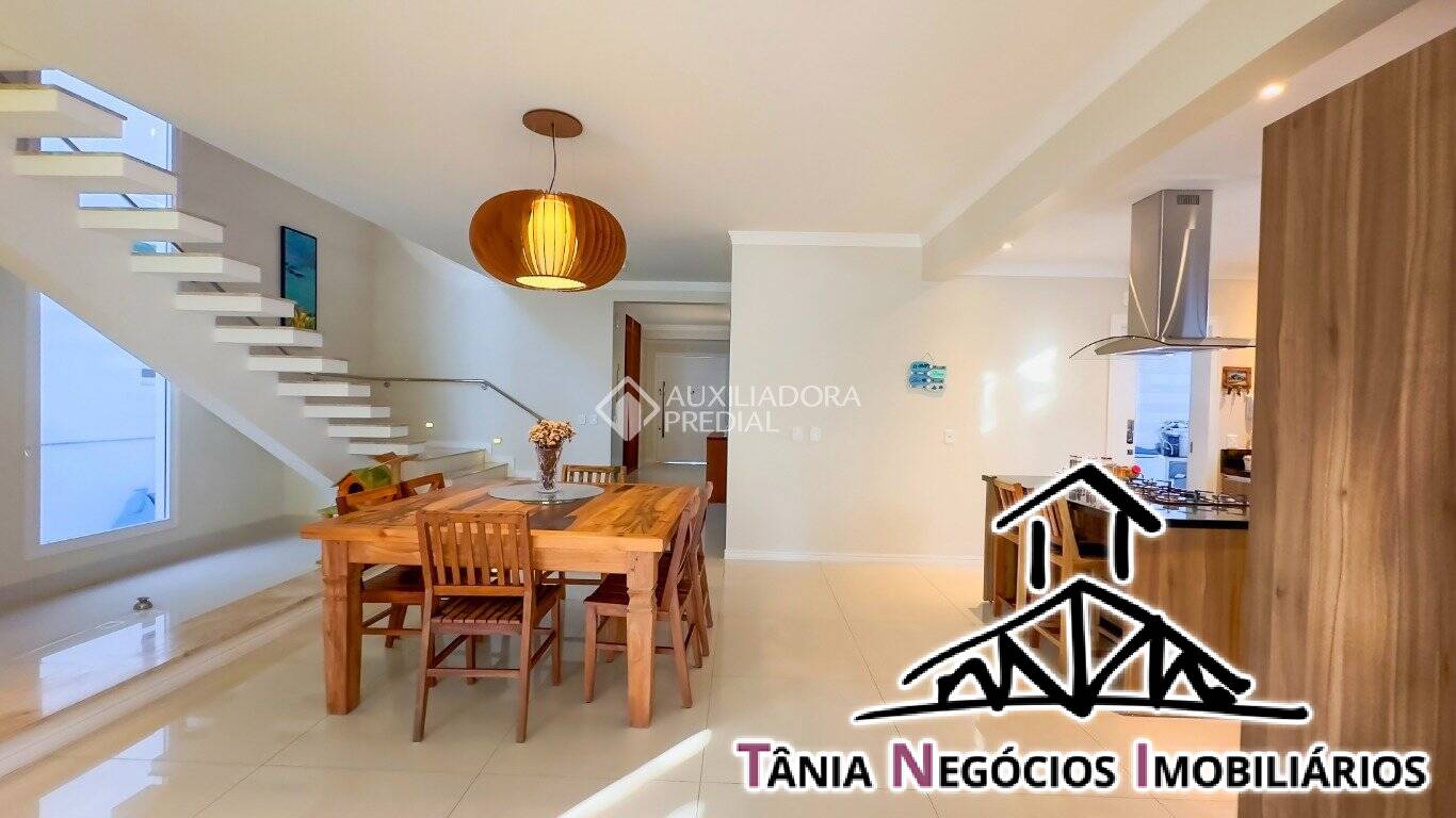 Casa à venda com 4 quartos, 360m² - Foto 13