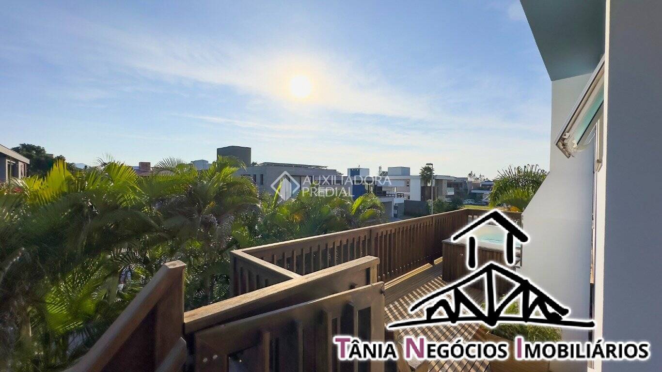 Casa à venda com 4 quartos, 360m² - Foto 24