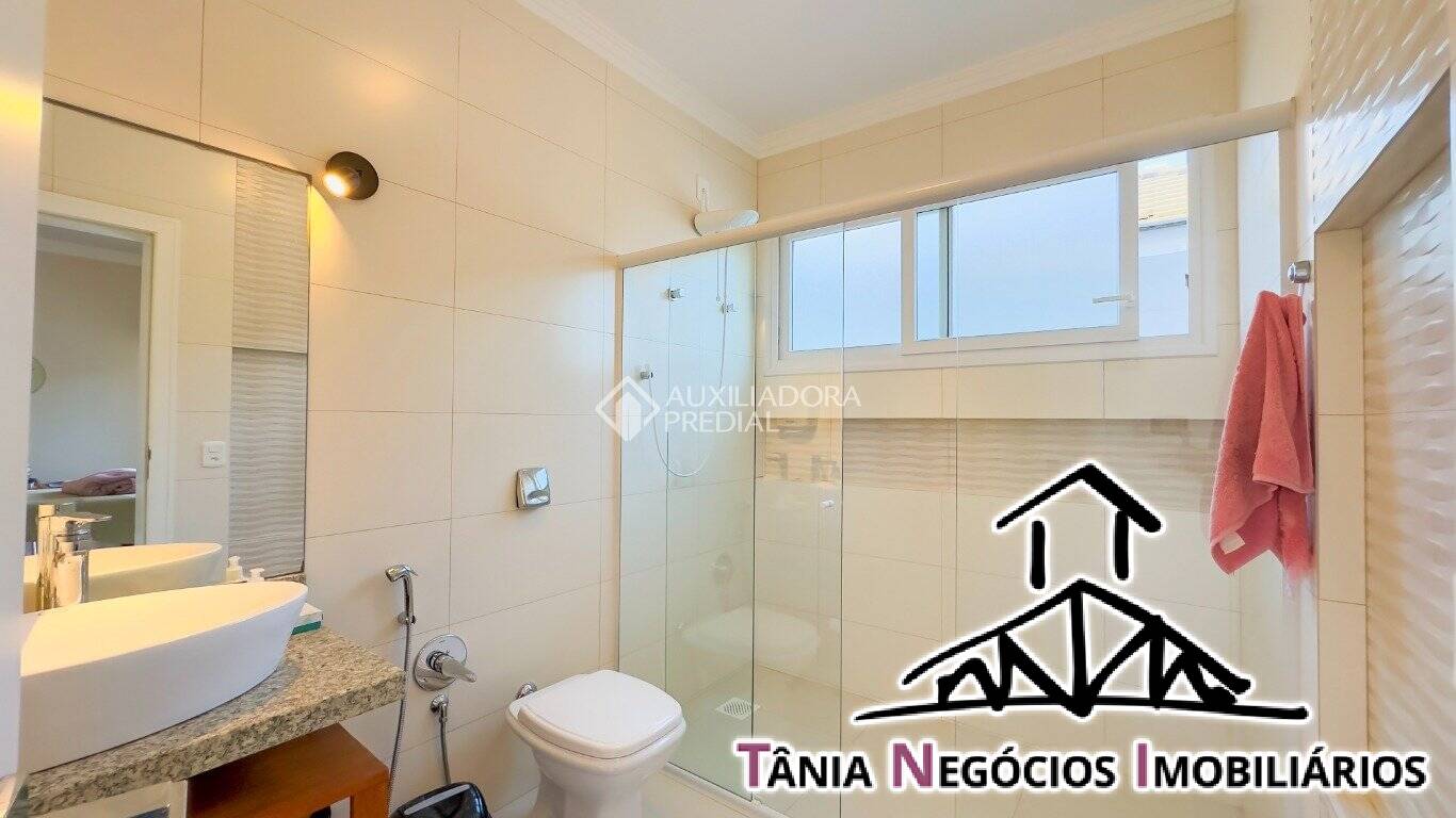 Casa à venda com 4 quartos, 360m² - Foto 30