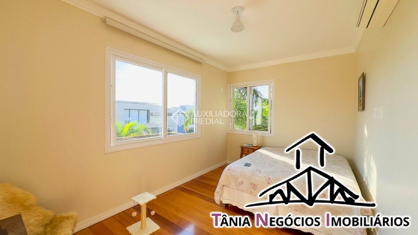 Casa à venda com 4 quartos, 360m² - Foto 41