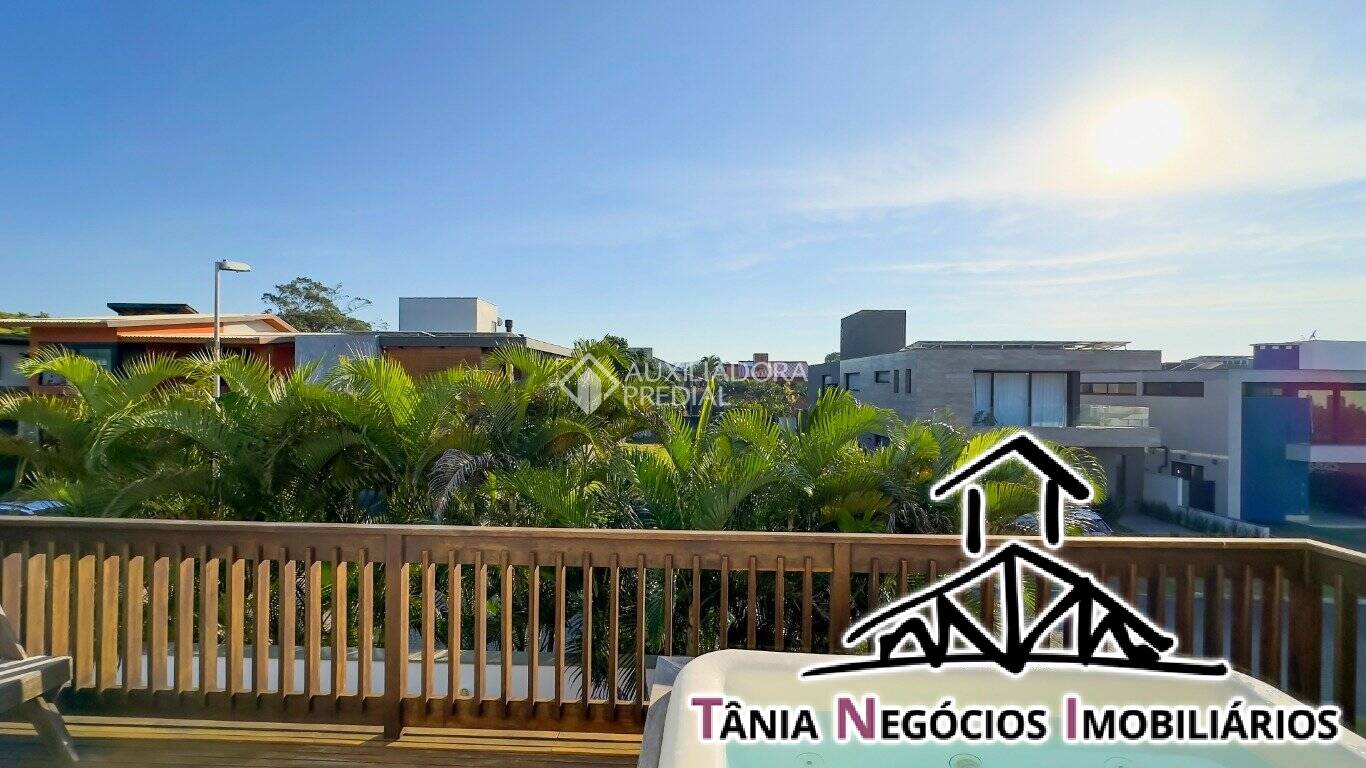 Casa à venda com 4 quartos, 360m² - Foto 42