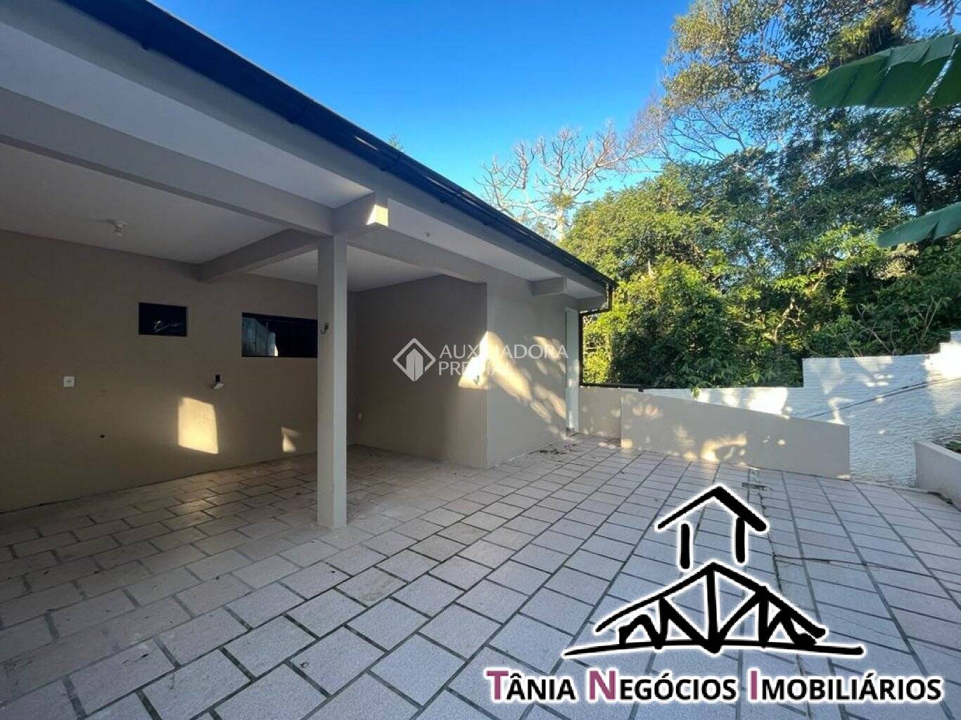 Casa à venda com 4 quartos, 210m² - Foto 15