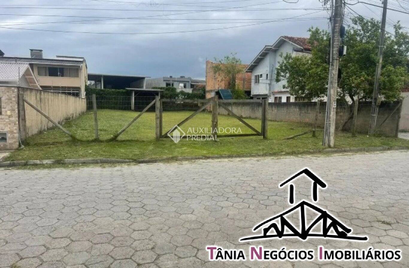 Terreno à venda, 450m² - Foto 1